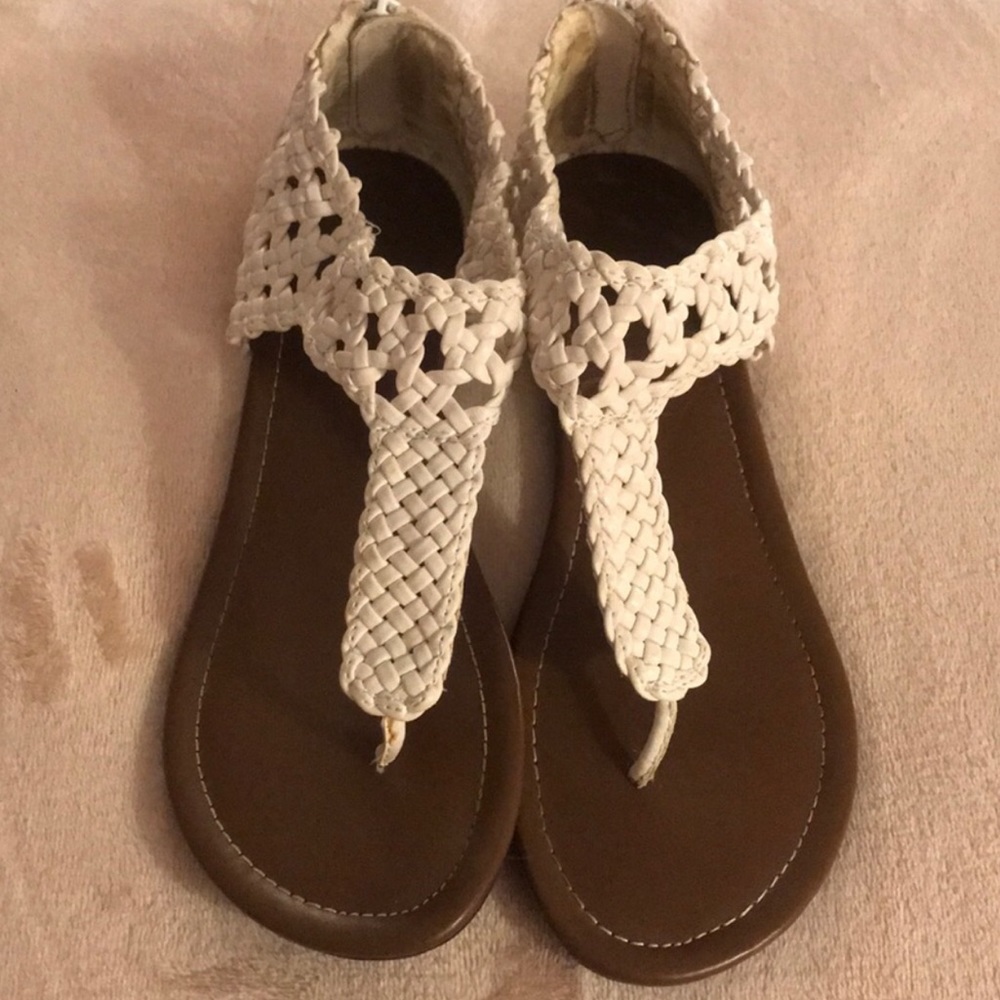 Sandals 🦄 CLOSET CLOSING 🦄